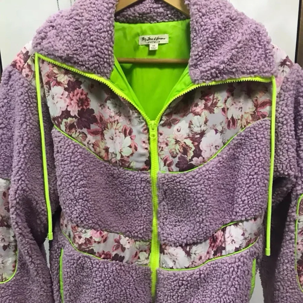 FOR LOVE & LEMONS / WOMEN / OUTERWEAR /
JACKETS - Picture 8 of 14